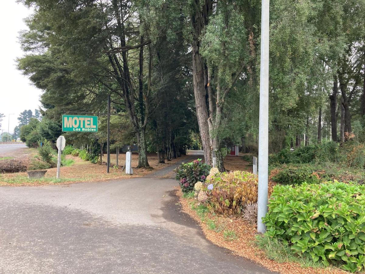 טמוקו Motel Los Robles מראה חיצוני תמונה