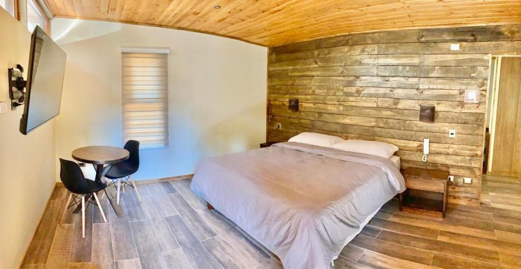 טמוקו Motel Los Robles מראה חיצוני תמונה